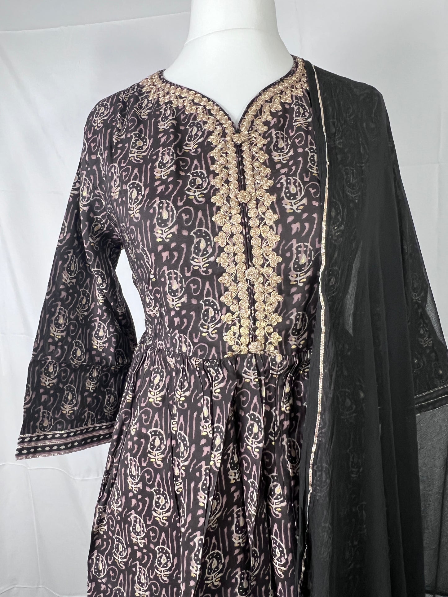3 PIECES READYMADE DESIGNER SHARARA SUITS